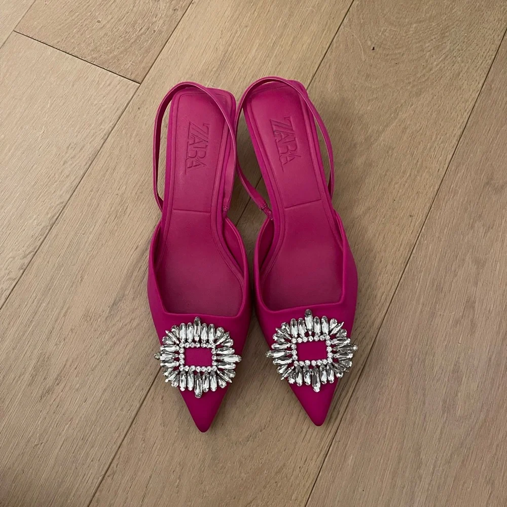 Zara Shimmery Slingback Heels - Picture 8 of 8